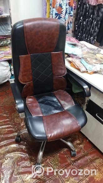 চারটি বোর্ডের রেক