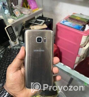 Samsung Galaxy S7 Edge . (Used)