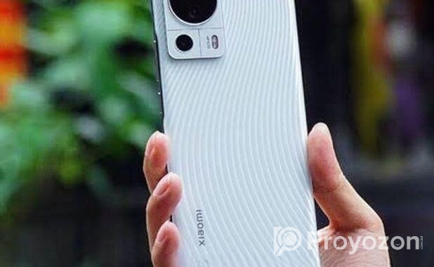 Xiaomi 8/256  শ্যামলীতে (New)