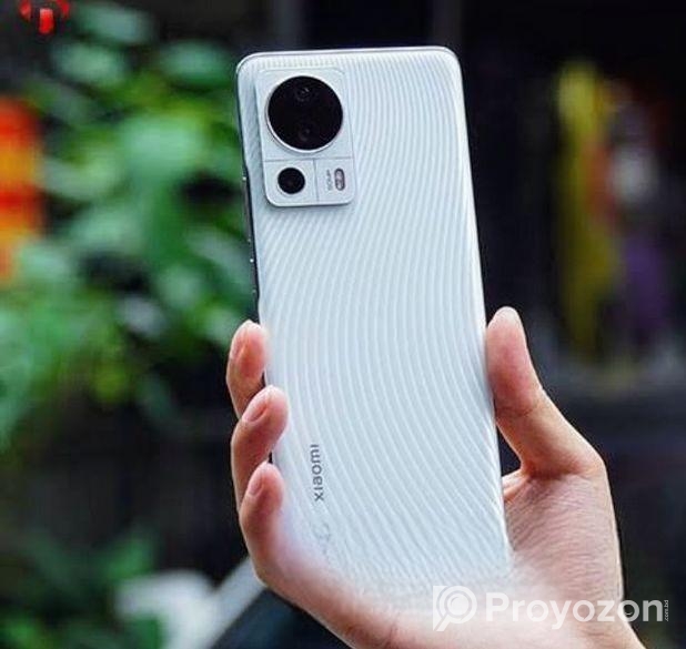 Xiaomi 8/256  শ্যামলীতে (New)