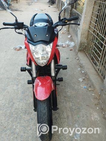 Suzuki Gixxer Monotone . 2017