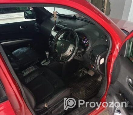 Nissan X-Trail . 2025