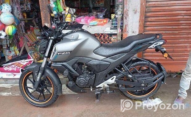 Yamaha FZS V3 . 2021