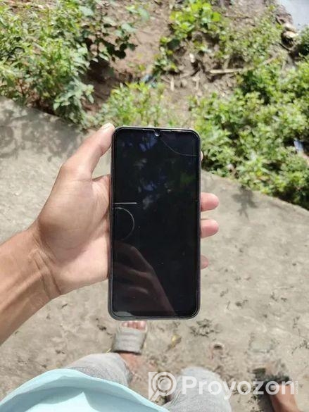 Samsung 8/128 (Used)