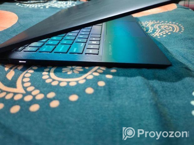 HP elitebook dragonfly