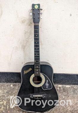 গিটার বিক্রি হবে