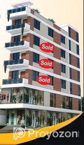 নতুন মার্কেটের দোকান