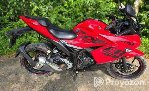 Suzuki Gixxer SF . 2021