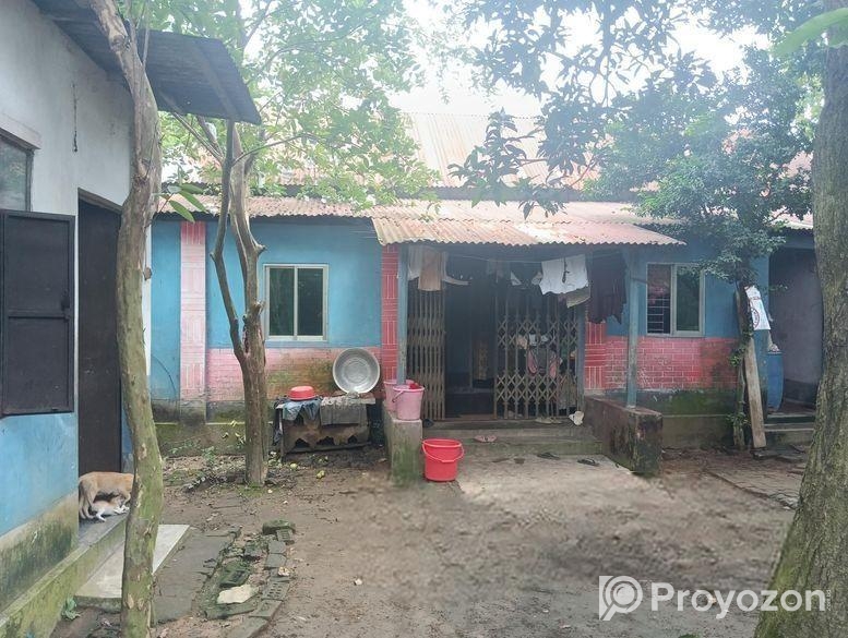 বাড়িসহ জমি বিক্রি