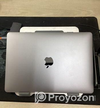 MacBook Air M1 16GB RAM