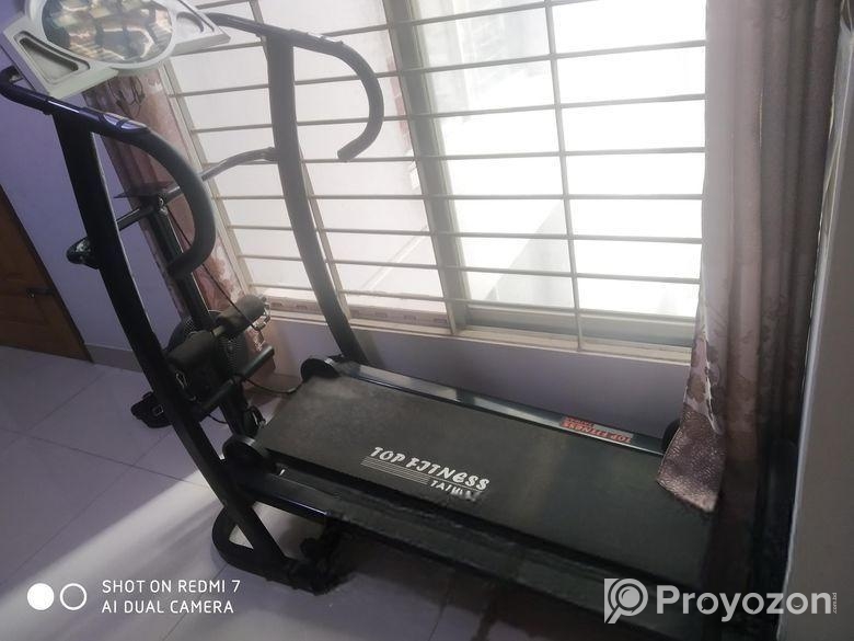 Walking machine (exercise)