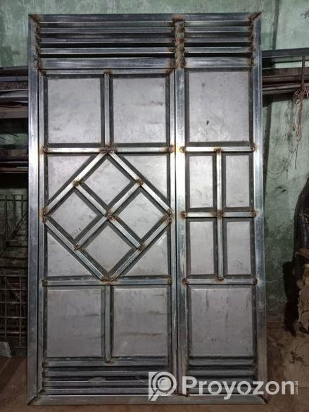 স্টিলের দরজা