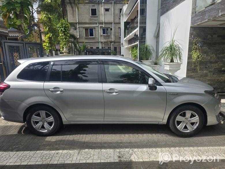 Toyota Fielder +RED 2016