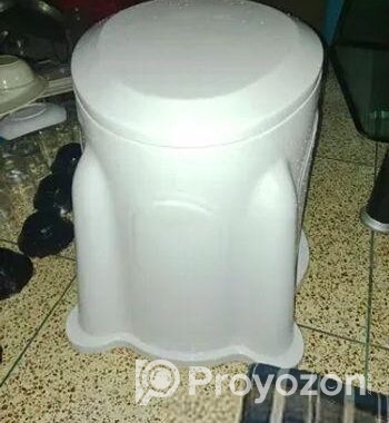 আর এফ এল হাই কমোড