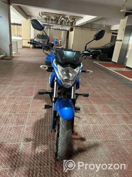 Suzuki Gixxer . 2019