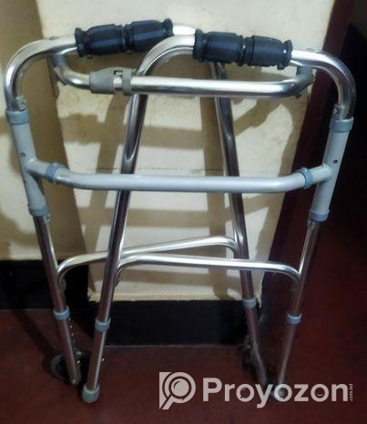 এস ওয়াকার