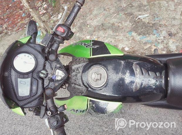 TVS Apache RTR . 2017