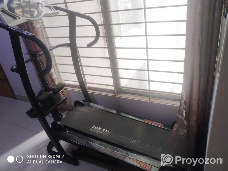 Walking machine (exercise)