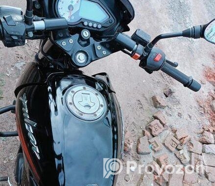 Bajaj Pulsar 150 . 2020