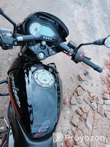 Bajaj Pulsar 150 . 2020