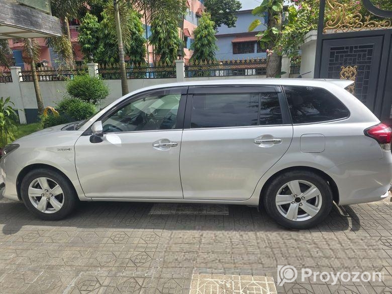 Toyota Fielder +RED 2016