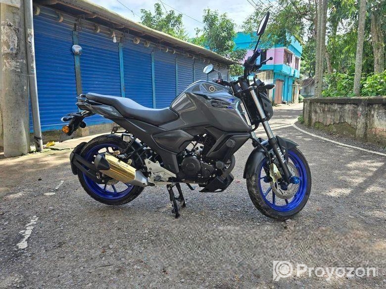 Yamaha FZS V3 (Deluxe) 2022