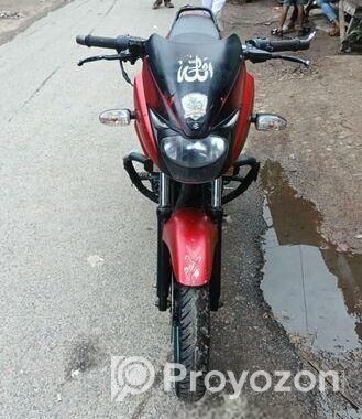 Bajaj Pulsar 150 . 2012