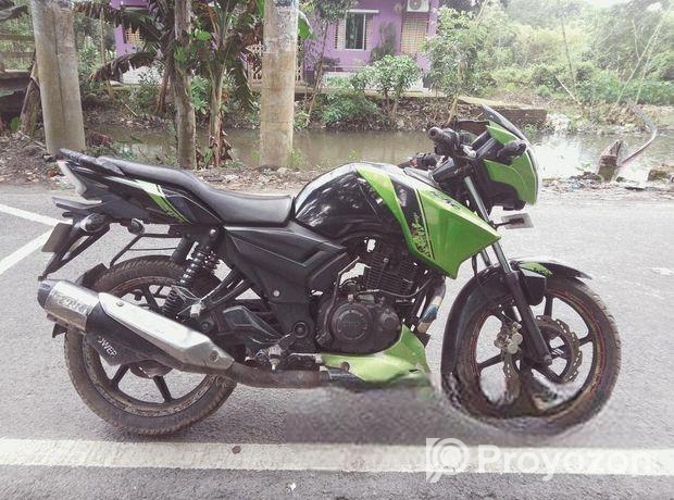 TVS Apache RTR . 2017