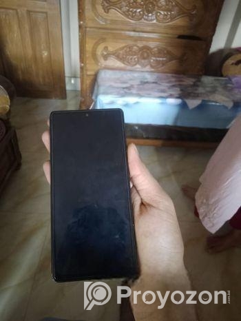 Google Pixel 6 . (Used)