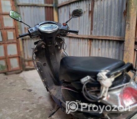 Bajaj Avenger 150 Street ` 2025