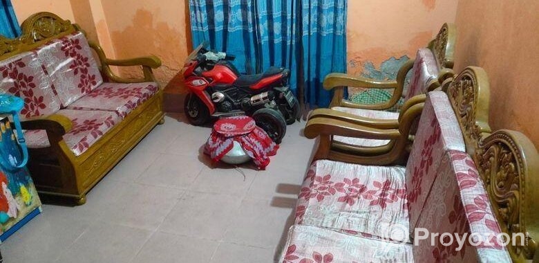 সেগুন কাঠের তৈরি সোফা