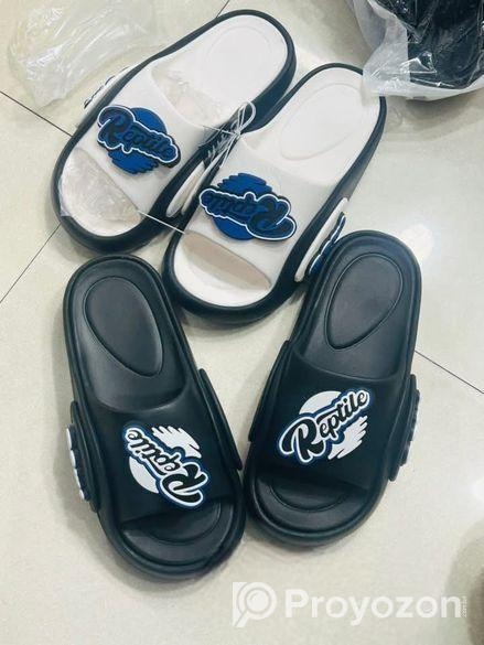 আমাদের এই জুতা গুলো পায়ে দিয়ে আরাম পাবেন ইনশাআল্