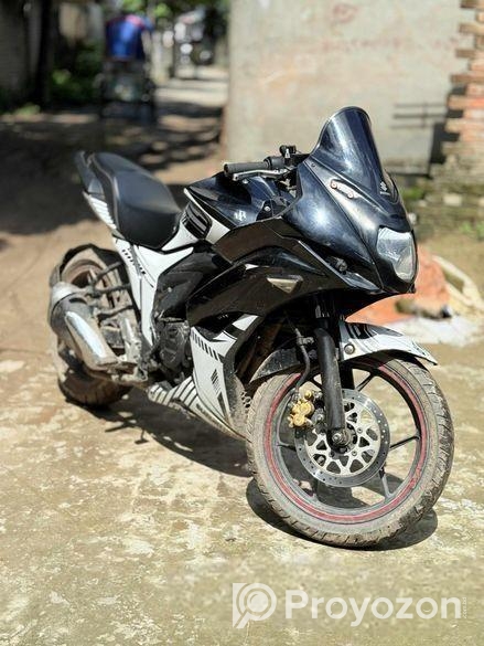 Suzuki Gixxer SF 2017
