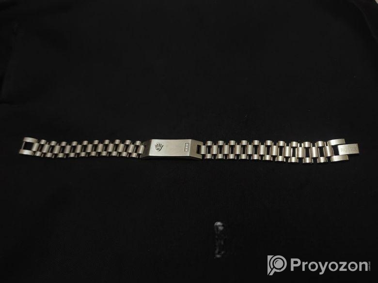 ব্রেসলেট বিক্রি হবে