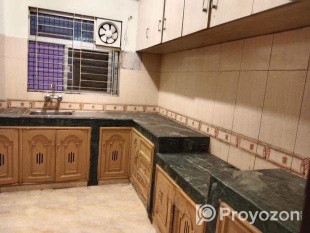 good looking 3 bedroom apt available in banani Nor