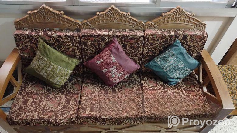 Sofa Set with Tea Table And Cushions