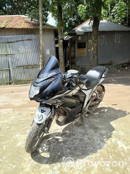 Suzuki Gixxer SF 2017