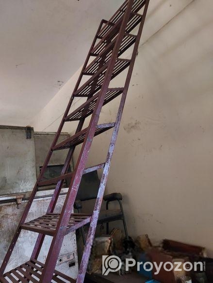 লোহার মই ৬০ কেজি ১২/ ৪ ফিট