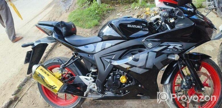 Suzuki Gixxer . 2022