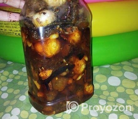 গরুর মাংসের আচার।