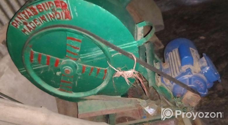 খড় ও ঘাস কাটার মেশিন.