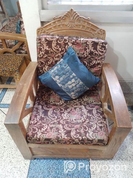 Sofa Set with Tea Table And Cushions