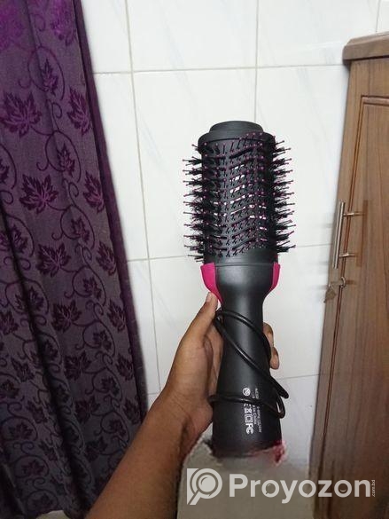 Hair Dryer + Straightner Brush