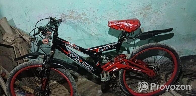 সাইকেলটি বিক্রি হবে।