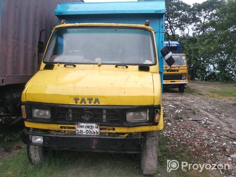 Tata SFC Cover Van 2008