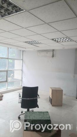 Residence Building 3200 SqFt 3rd Floor Available R