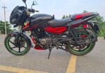 Bajaj Pulsar 150 . 2018