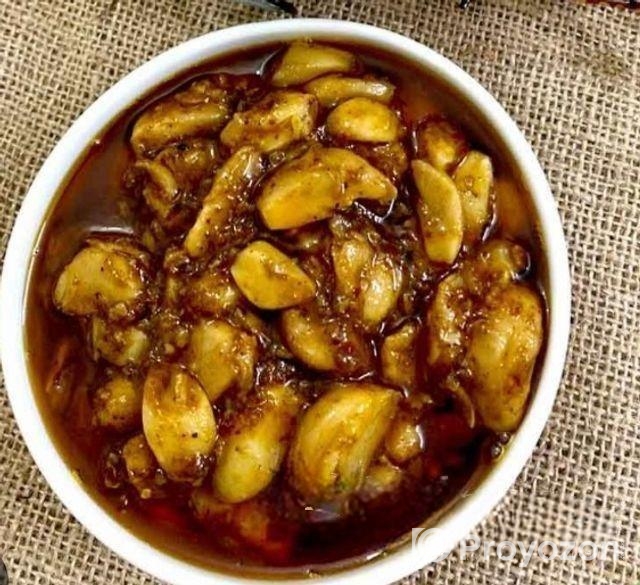 রসুনের আচার