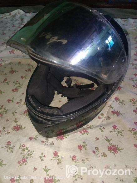 Vega Bolt Black Helmat