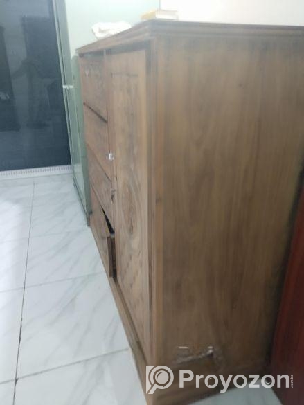 ওয়ারড্রব বিক্রি